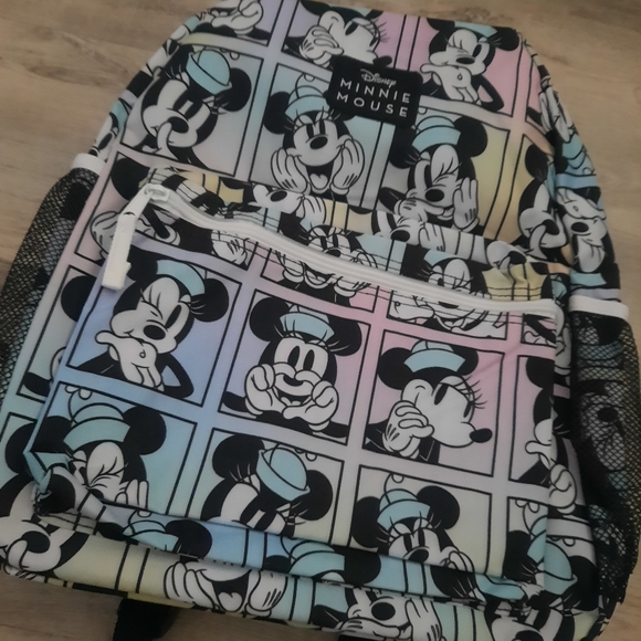 Minnie Mouse Backpack - Picture 2 of 6